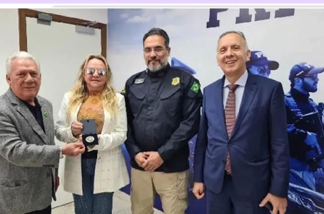 Prefeito de Cajazeiras-PB, José Aldemir, ao lado da Deputada Paula, Deputado Agu