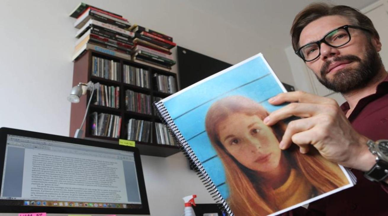 Em resposta à revolta de Cristian Cravinhos, autor de livro sobre Suzane von Richthofen comprova que assassino tinha relacionamento homoafetivo