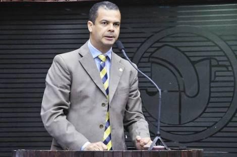 Deputado Estadual Jutay Menezes (PRB)