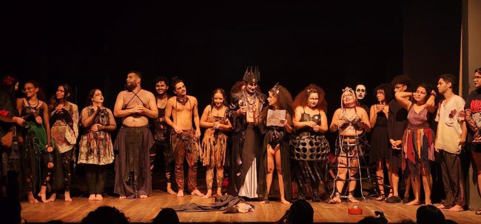 Divulgação: Equipe do Baile da Morte Rubra